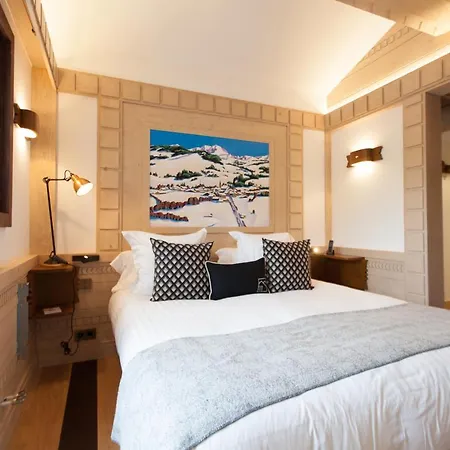 Au Coin Du Feu Hotel 3*