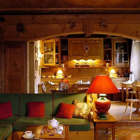 Au Coin Du Feu 3* Megève