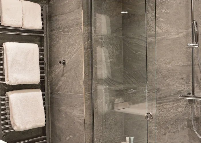 Hotell Au Coin Du Feu 4*