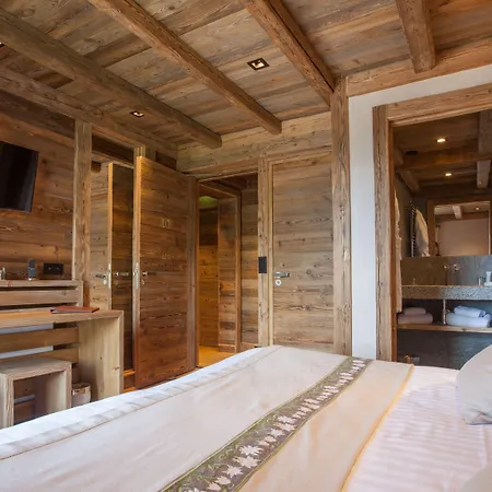 Au Coin Du Feu Szálloda 4*