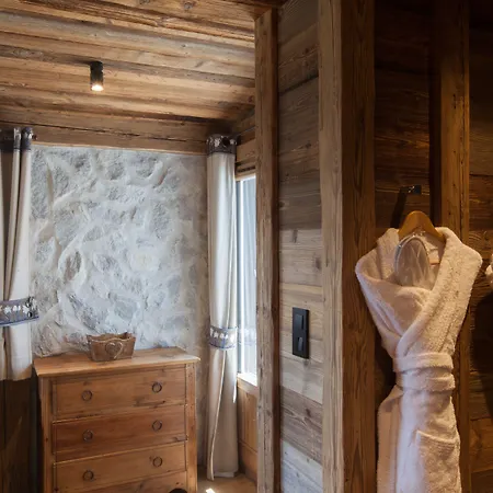 Au Coin Du Feu Szálloda