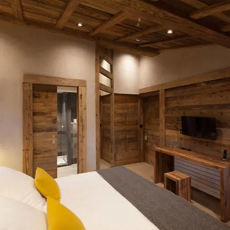 Au Coin Du Feu Hotel