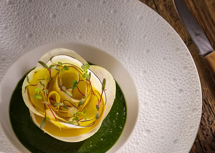 Au Coin Du Feu Hotel 4*